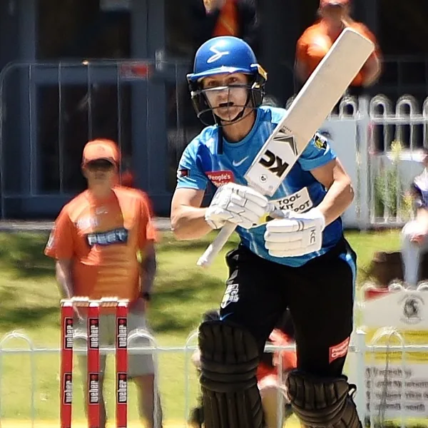 Bridget Patterson portrait in Adelaide Strikers WBBL match shirt