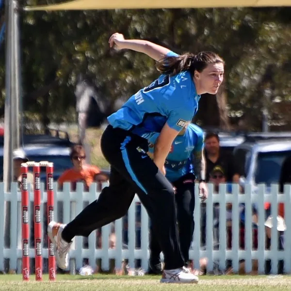 Tahlia McGrath portrait in Adelaide Strikers WBBL match shirt