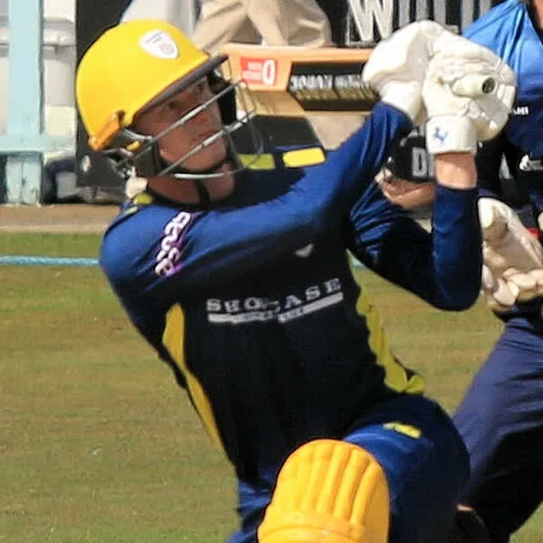 Aneurin Donald portrait in Hampshire T20 playing shirt
