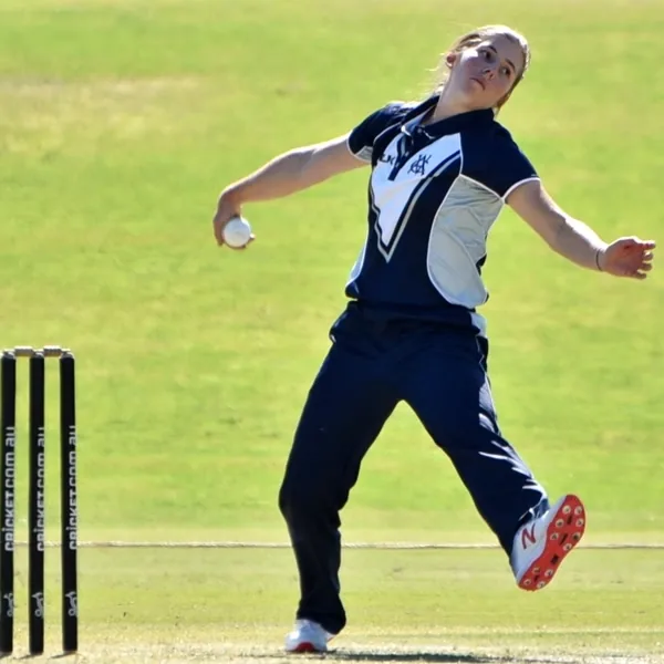 Georgia Wareham portrait in Victoria WNCL playing shirt