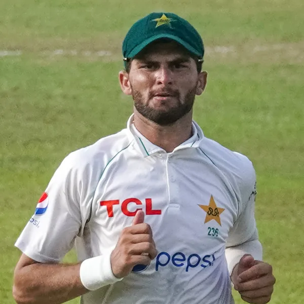 Shaheen Afridi portrait in Pakistan national team Test shirt and cap