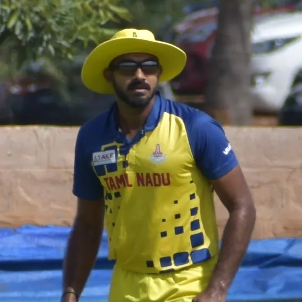 Vijay Shankar portrait in Tamil Nadu domestic one-day playing shirt
