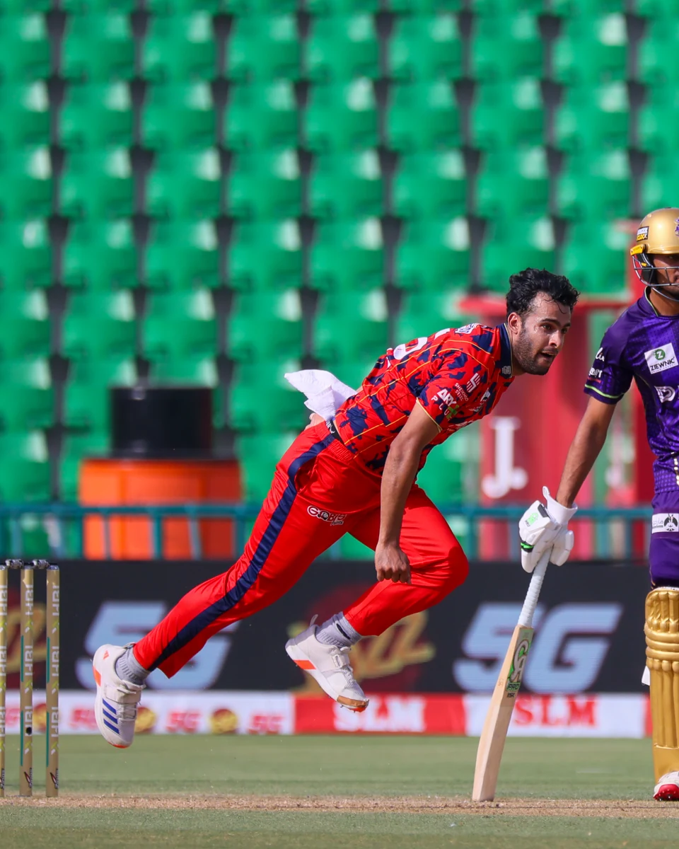 Rizwanullah portrait in Official Karachi Kings HBL PSL 11 Golden Ribbon Day playing shirt