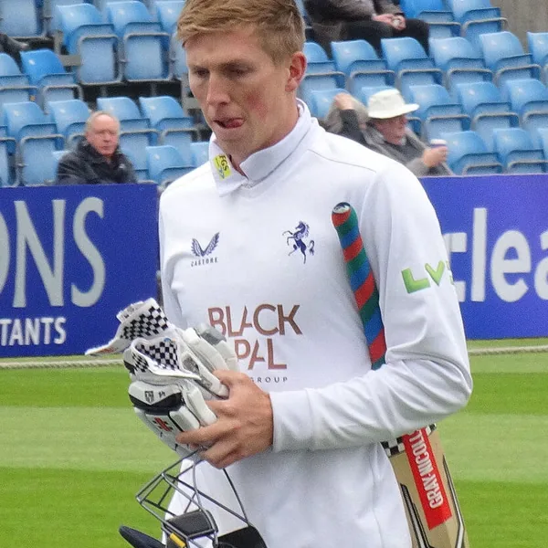 Zak Crawley portrait in Kent County Championship playing shirt