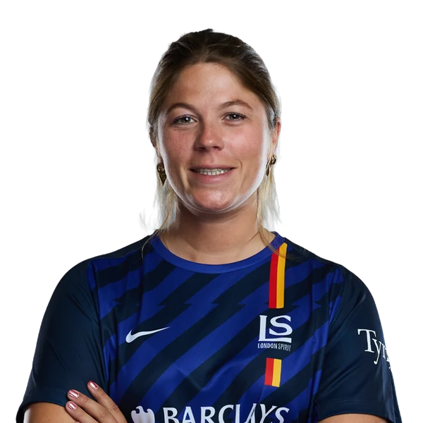 Sterre Kalis portrait in Official London Spirit 2026 squad shirt