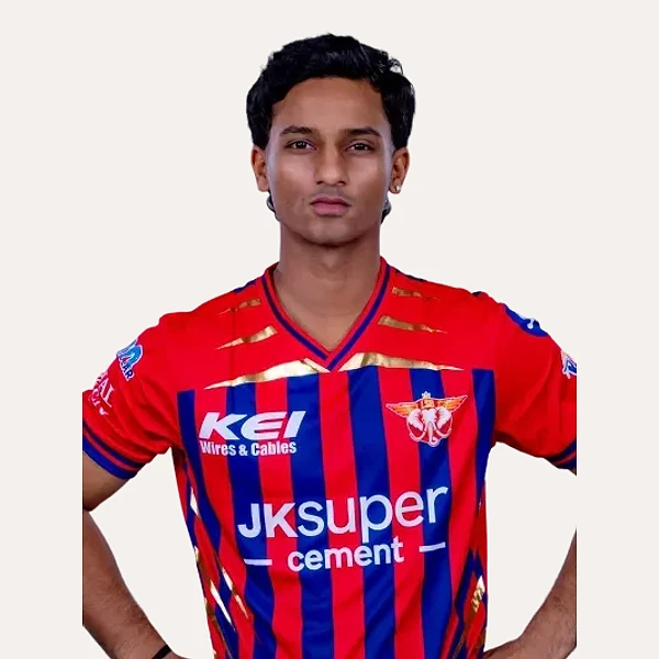 Ayush Badoni portrait in Official Lucknow Super Giants squad shirt