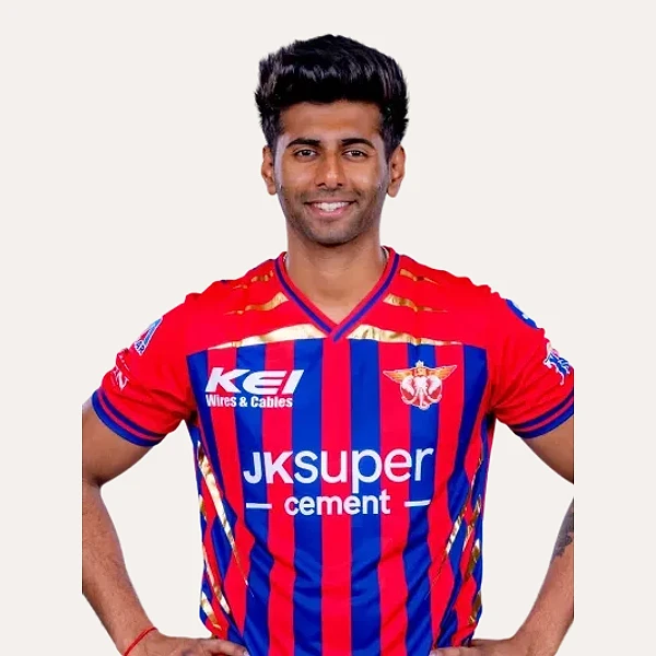 Mayank Yadav portrait in Official Lucknow Super Giants squad shirt