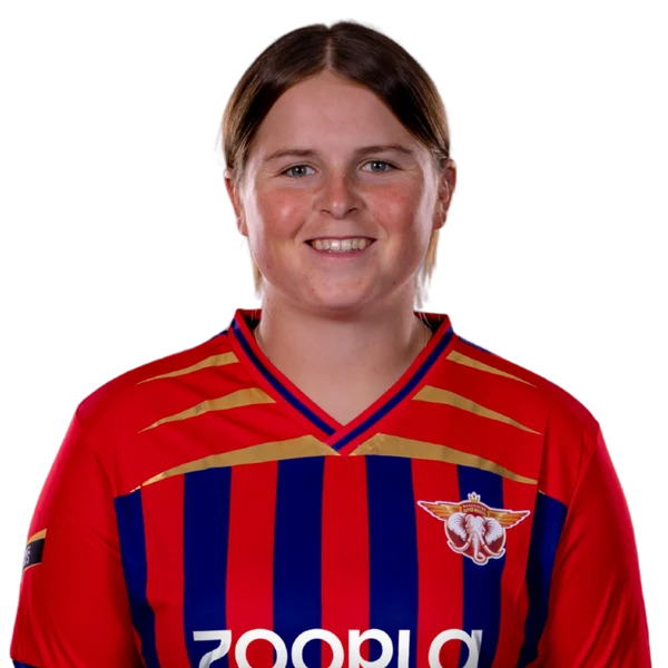 Grace Scrivens portrait in Official Manchester Super Giants 2026 squad shirt