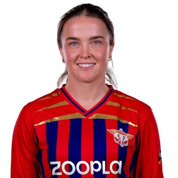 Mady Villiers portrait in Official Manchester Super Giants 2026 squad shirt
