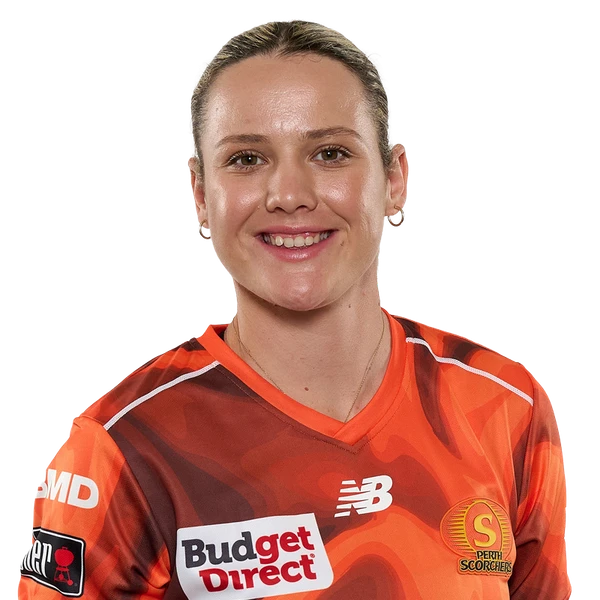 Lilly Mills portrait in Official Perth Scorchers WBBL squad shirt