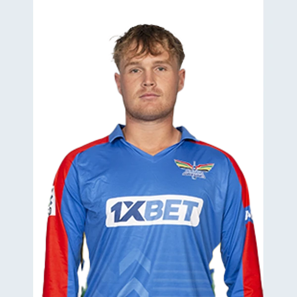 Bryce Parsons portrait in Official Durban's Super Giants squad shirt
