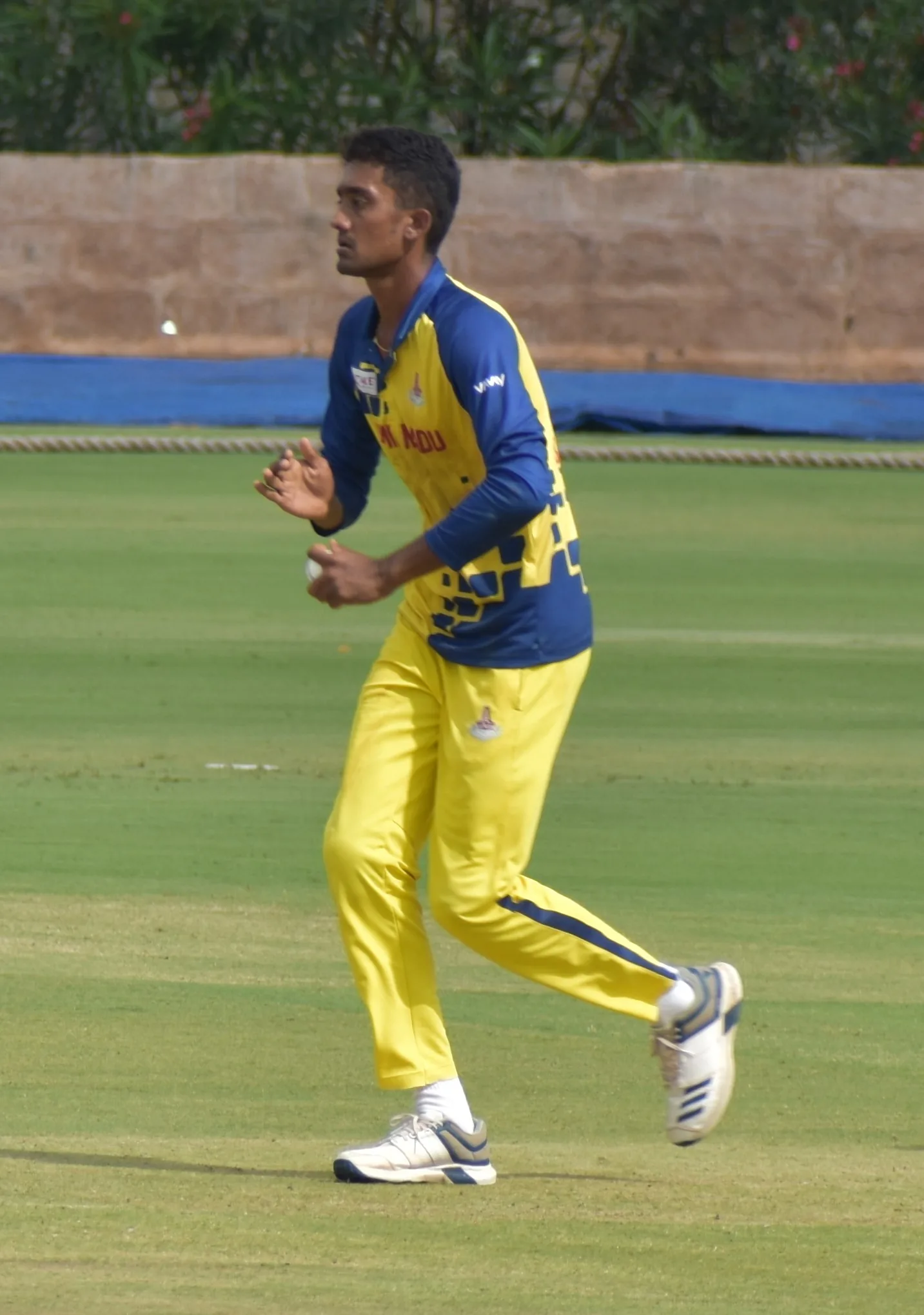 Sai Kishore bowling for Tamil Nadu during the 2019/20 Vijay Hazare Trophy Sai Kishore bowling for Tamil Nadu during the 2019/20 Vijay Hazare Trophy
