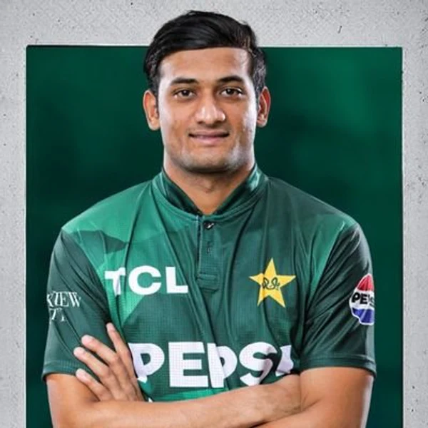 Hasan Nawaz portrait in Official Pakistan playing shirt