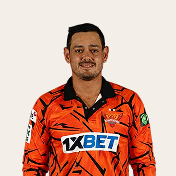 Quinton de Kock portrait in Official Sunrisers Eastern Cape squad shirt