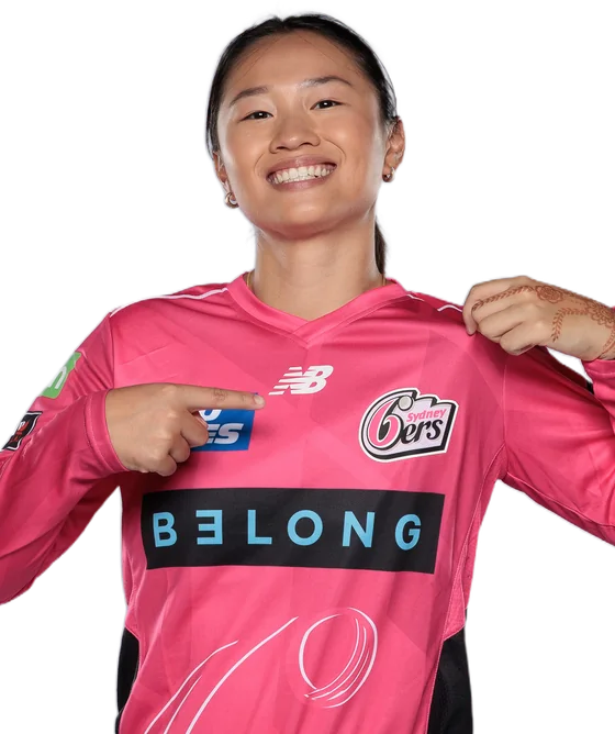 Elsa Hunter portrait in Official Sydney Sixers WBBL squad shirt