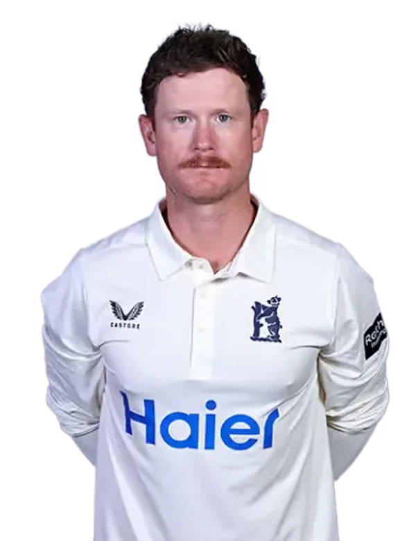 Alex Davies portrait in Official Warwickshire men's squad shirt